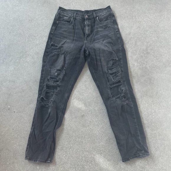American Eagle Distressed High Rise Mom Jean - Picture 1 of 4
